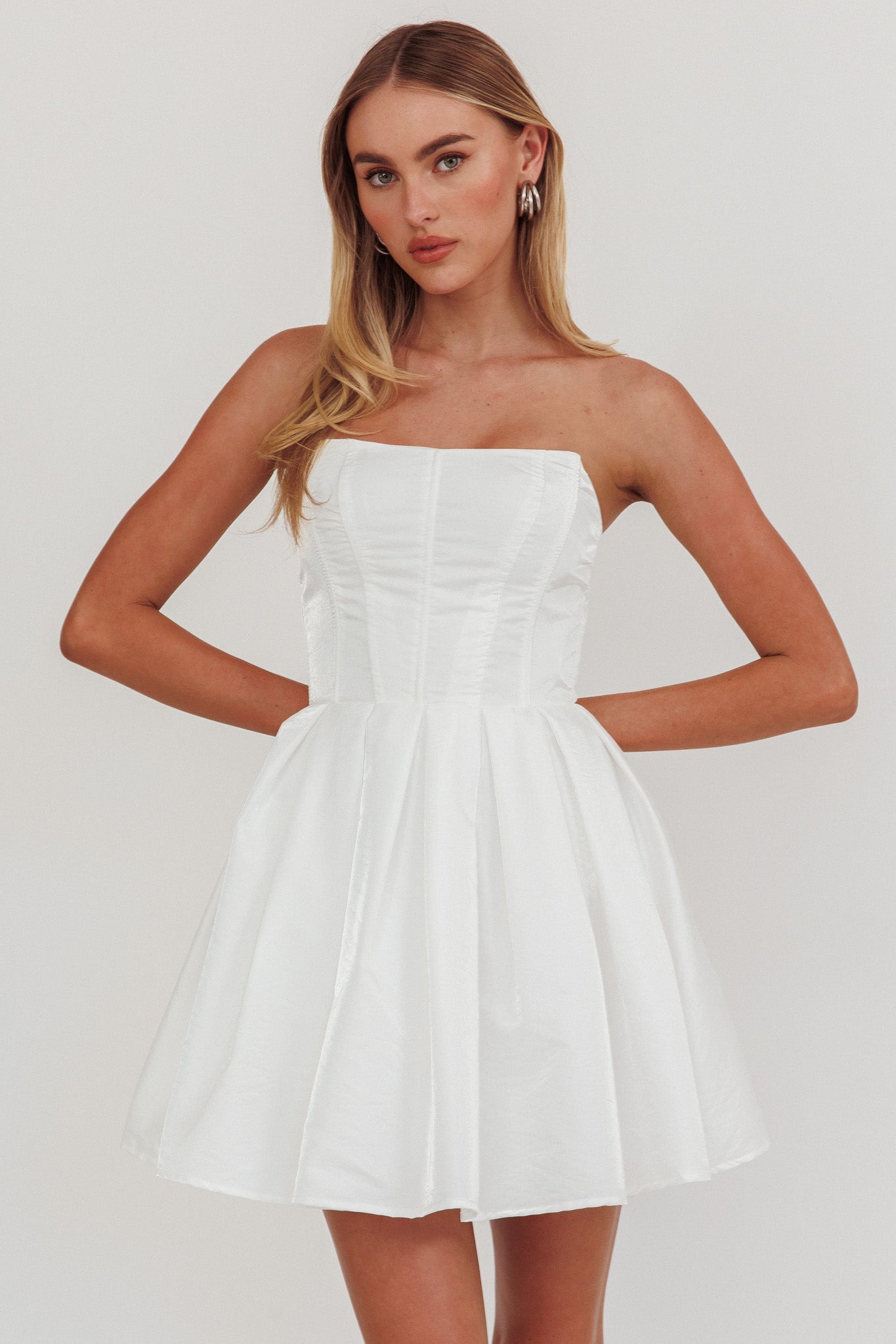 Loveless Strapless Flared Mini Homecoming Dress Off White