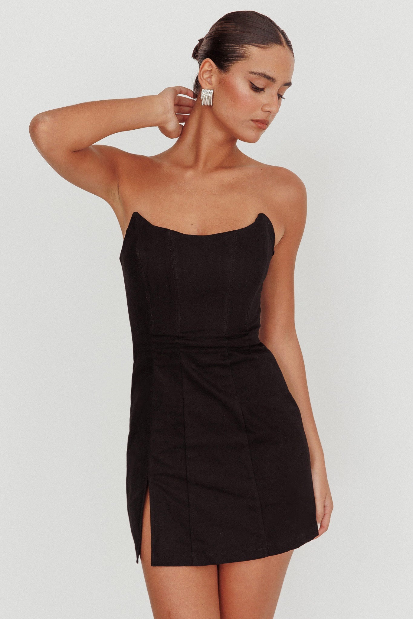 Luann Scoop Neckline Strapless Mini Homecoming Dress