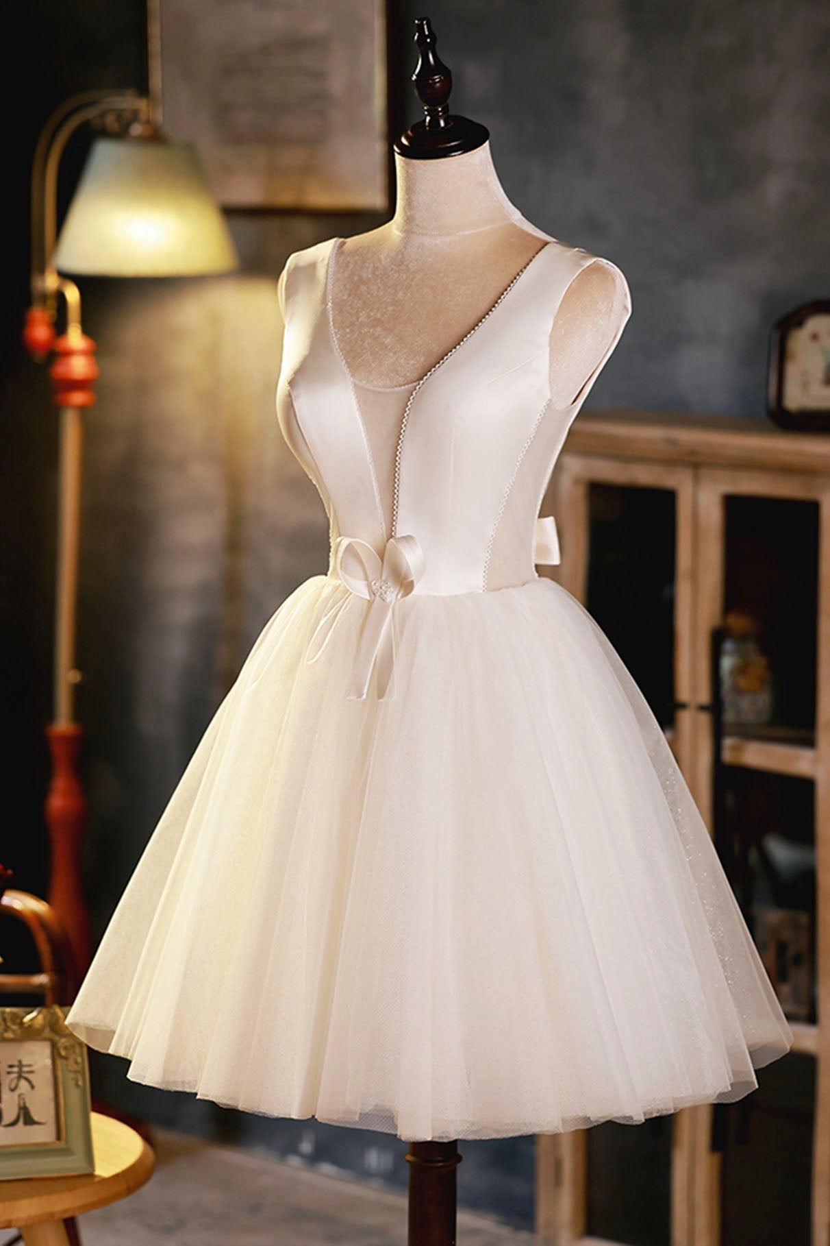 Champagne V-Neck Tulle Short Prom Dress, Champagne Homecoming Dress