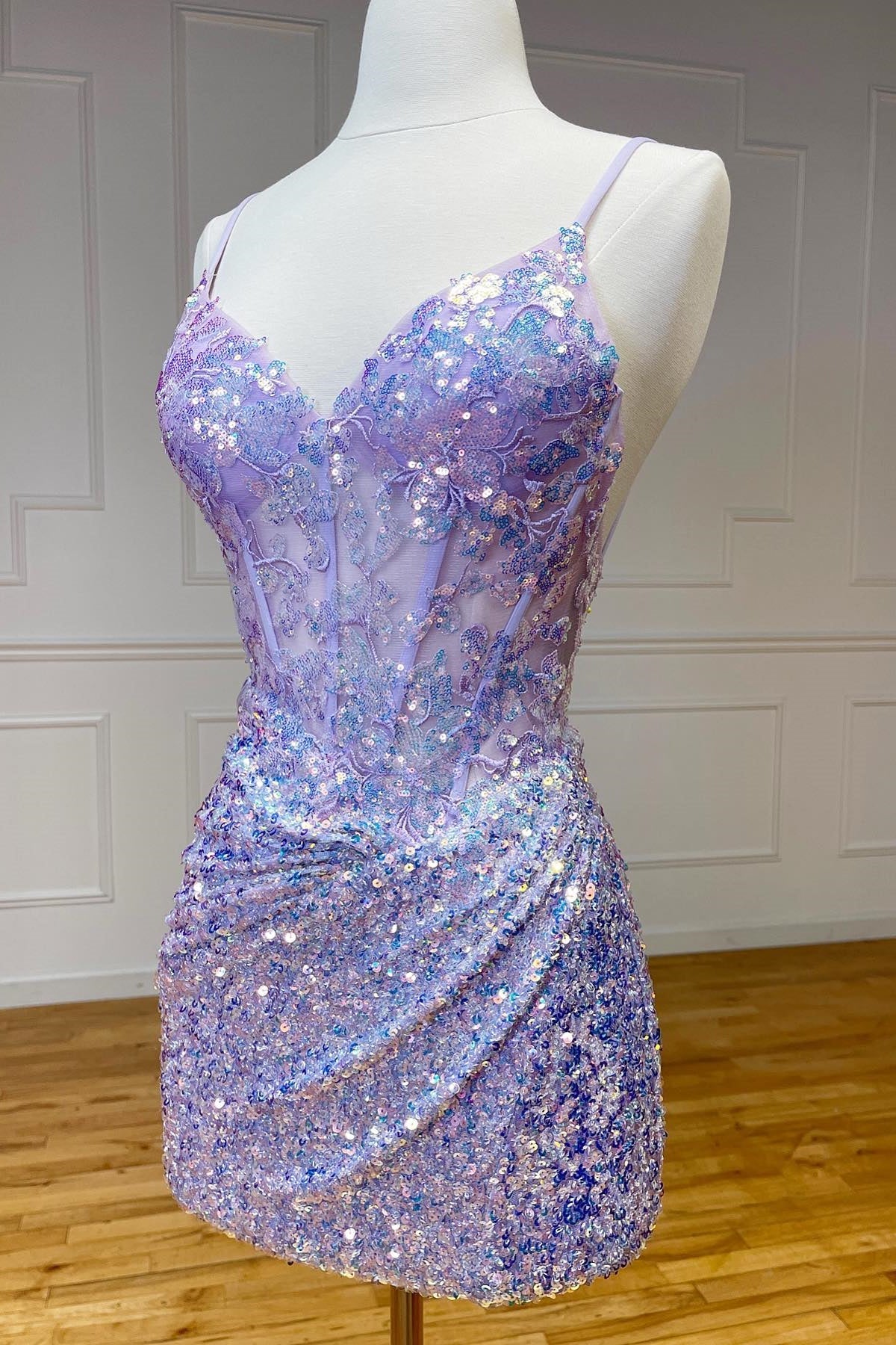 Othello | Sparkle Appliques Sequin Bodycon Lilac Homecoming Dress