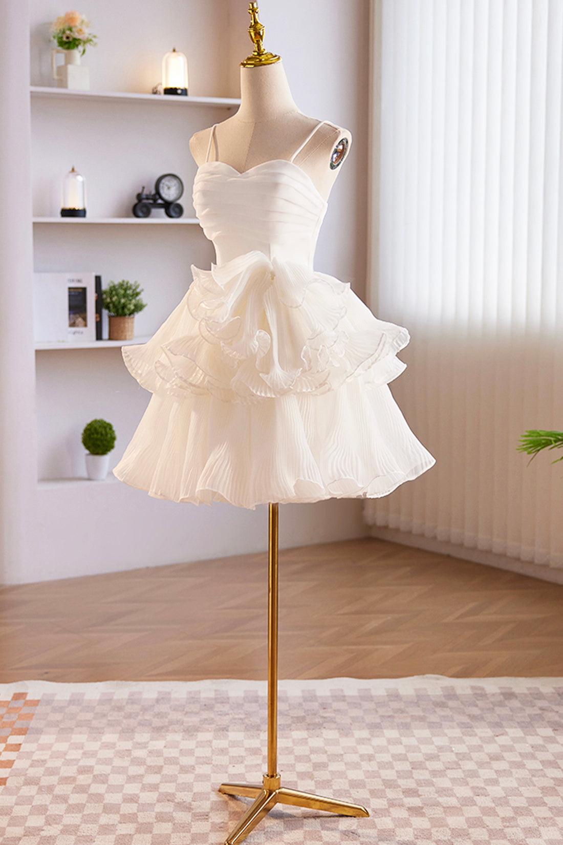 White Spaghetti Strap Tulle Short Prom Dress, White A-Line Homecoming Dress